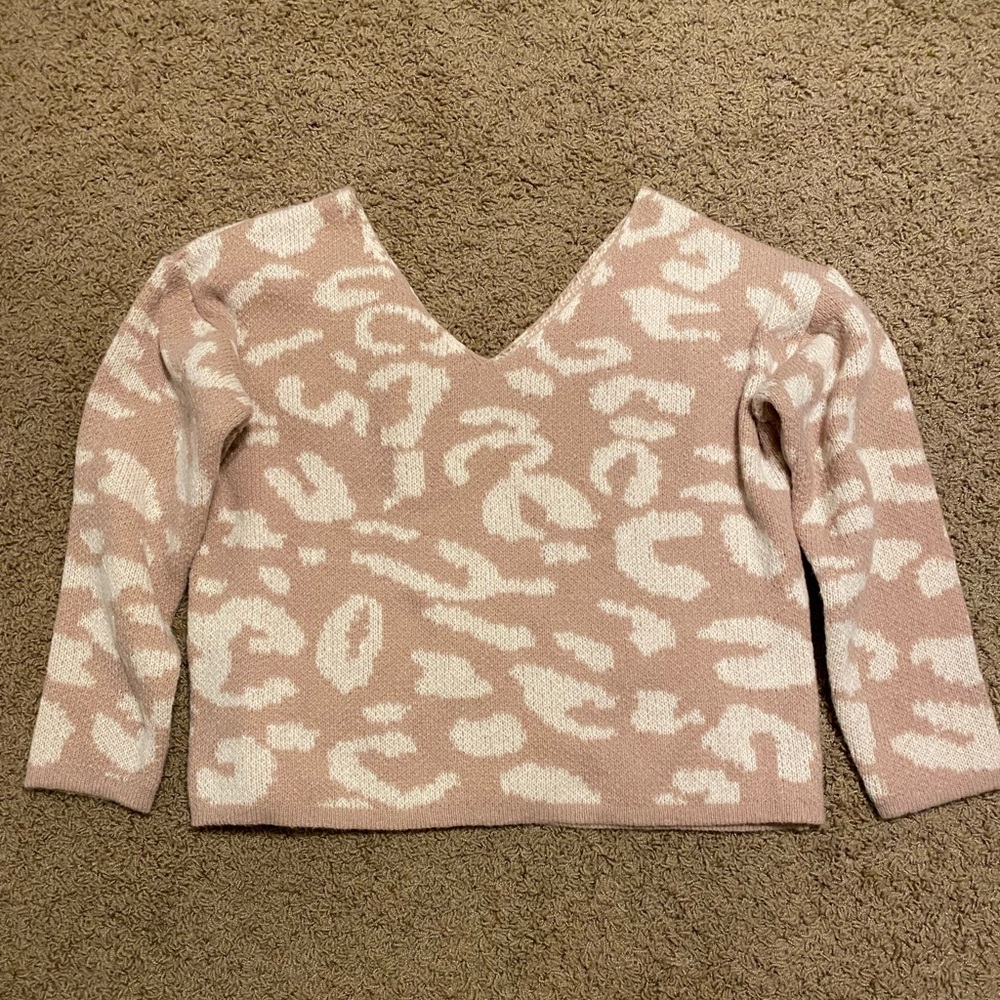 Leopard Pattern Drop Shoulder Sweater